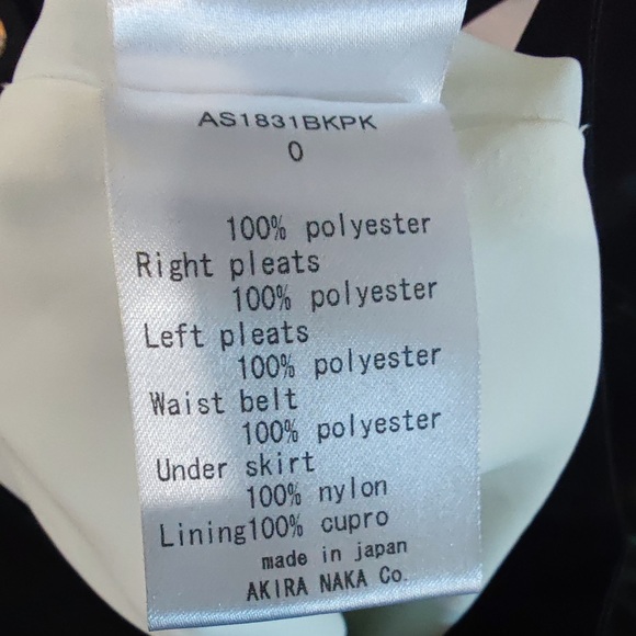 Double pleated midi skirt - Picture 12 of 12